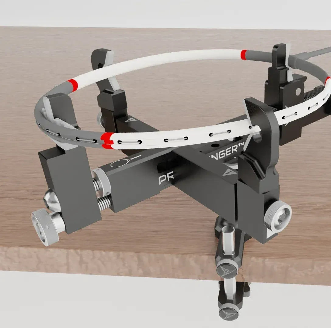 테이블 하나로 클럽 전체의 스트링 작업을.